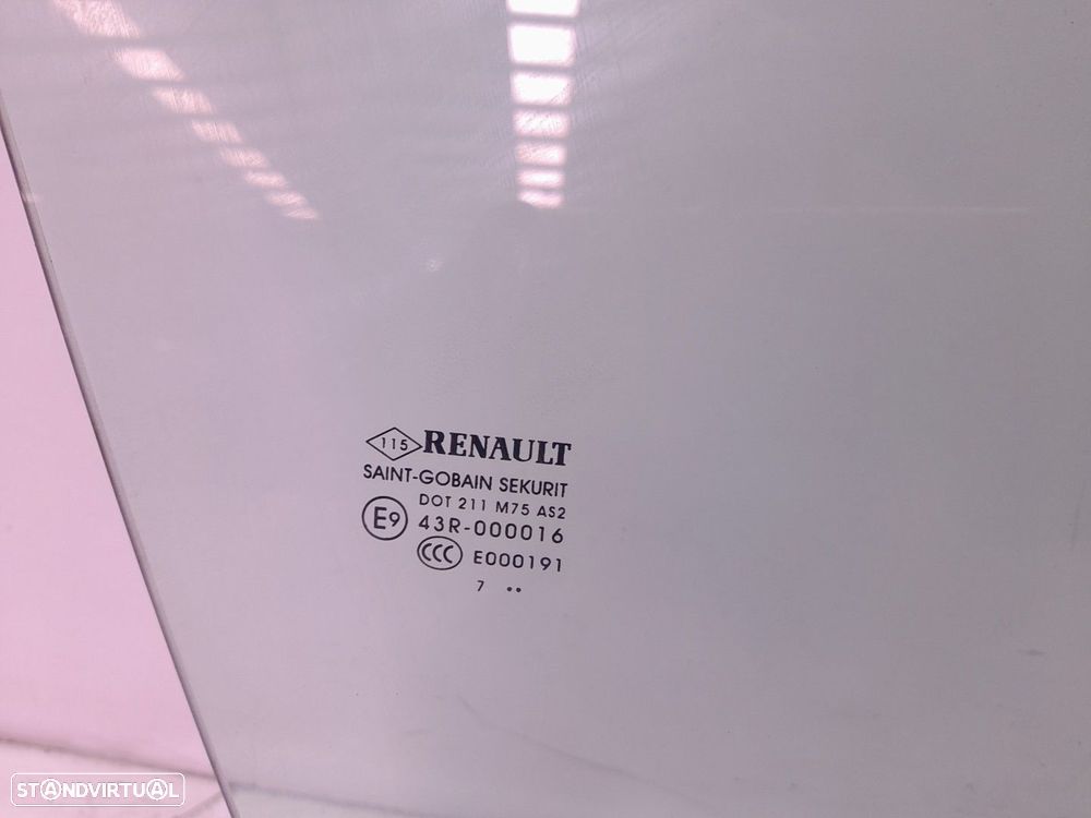 Vidro porta frente direita RENAULT Megane IV (B9A/M_) - 2