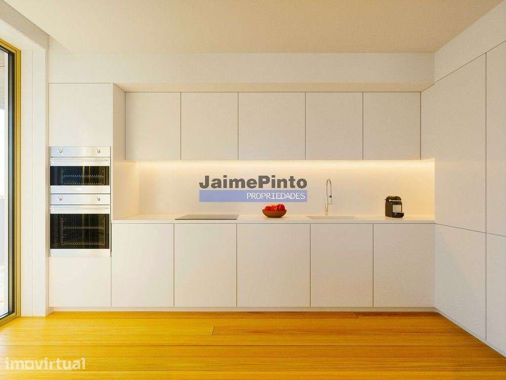 Apartamento, Último Piso, T4, de excelência, à RTP. Portugal, Vila ... - Grande imagem: 2/4