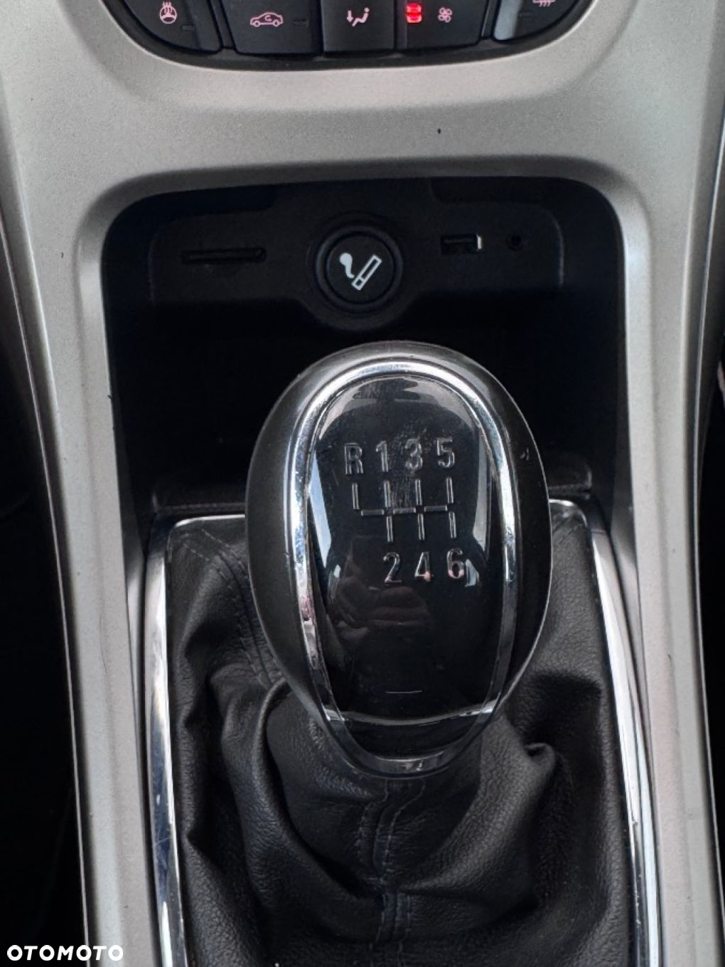 Opel Astra - 34