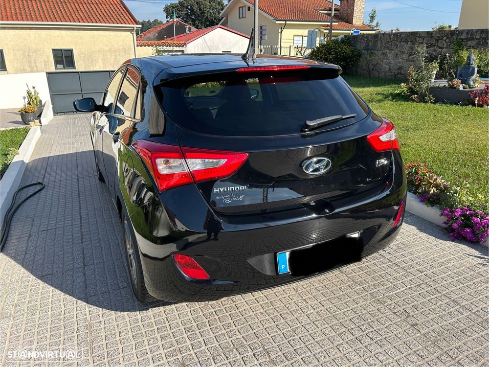 Hyundai i30 1.6 CRDI Blue Comfort J16 - 11