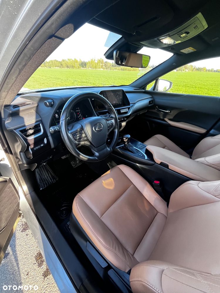 Lexus UX 200 GPF F Sport 2WD - 28