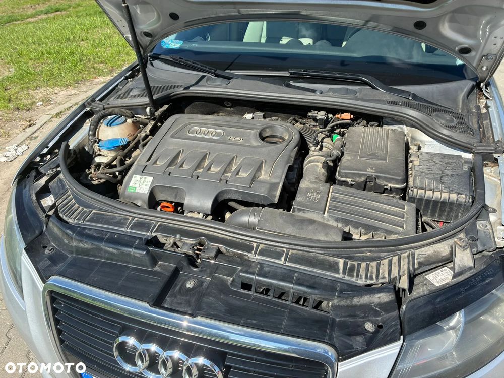Audi A3 Sportback 2.0 TDI DPF Ambiente - 23