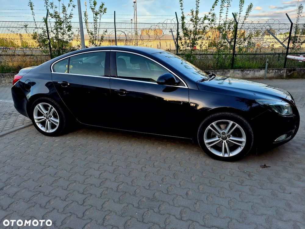 Opel Insignia 2.0 T Sport 4x4 - 5