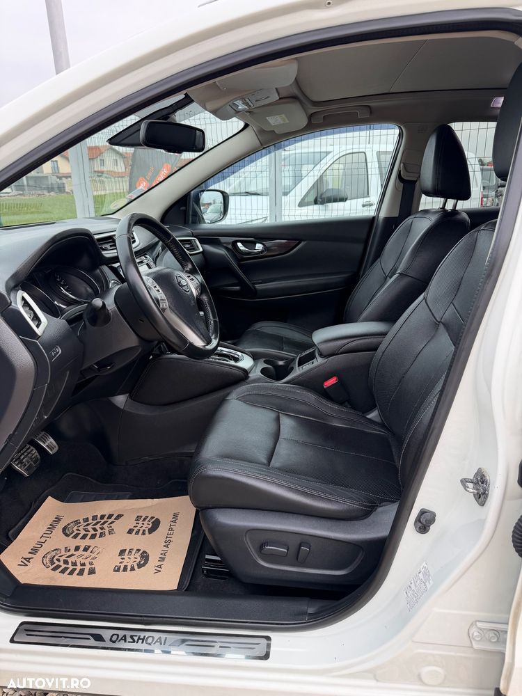 Nissan Qashqai 1.6 DCI Xtronic TEKNA - 14