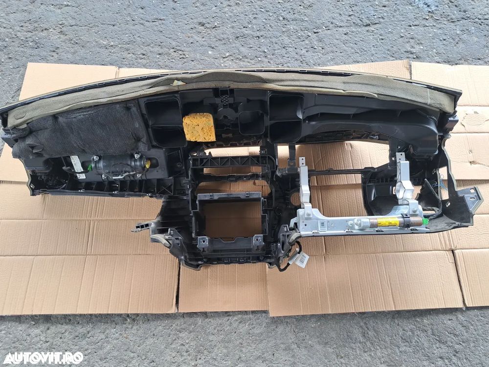 Plansa bord cu airbag sofer senzor temperatura habitaclu si grile ventilatie laterale Airbag volan Originale Mercedes C-class W204 Facelift 2011-2015 - 3