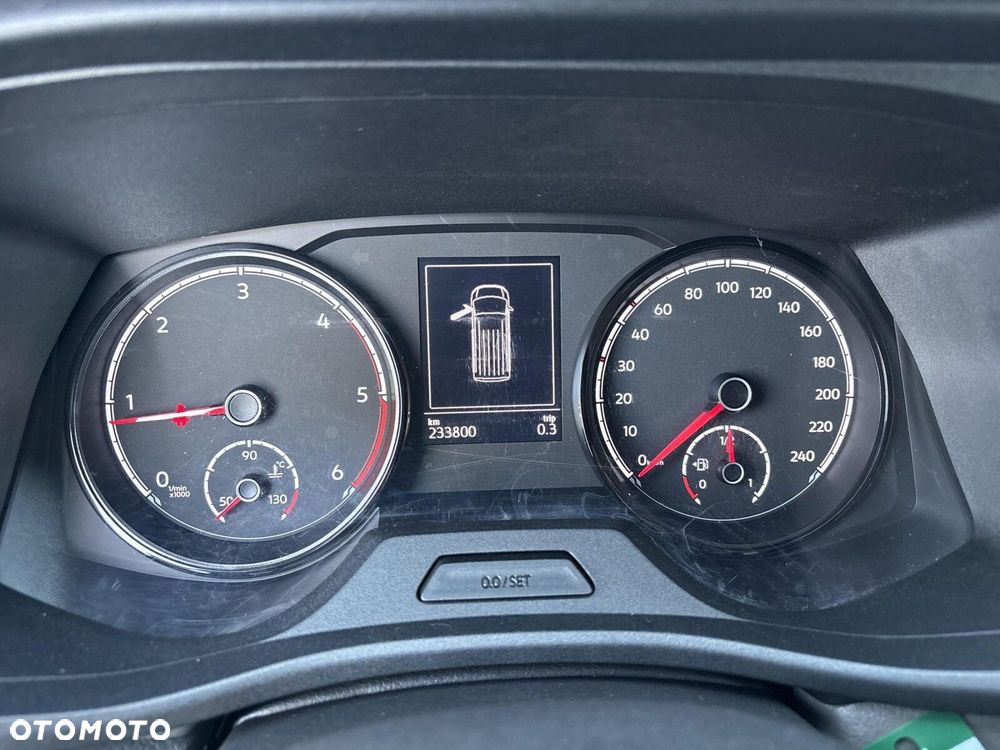 Volkswagen Transporter - 18