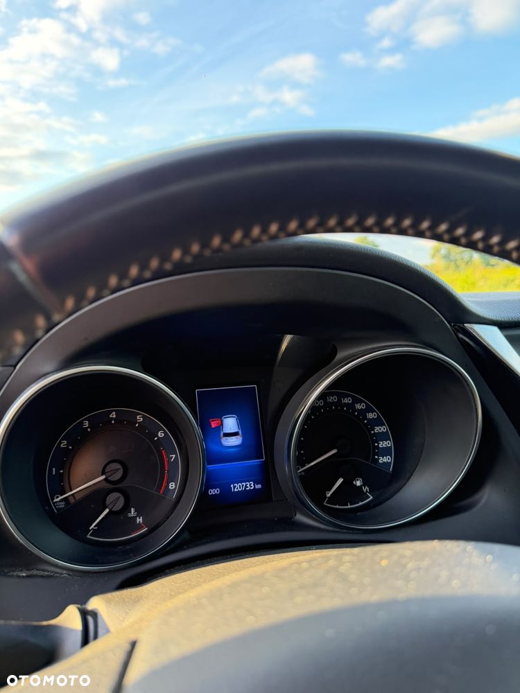 Toyota Auris 1.6 Classic Plus - 31