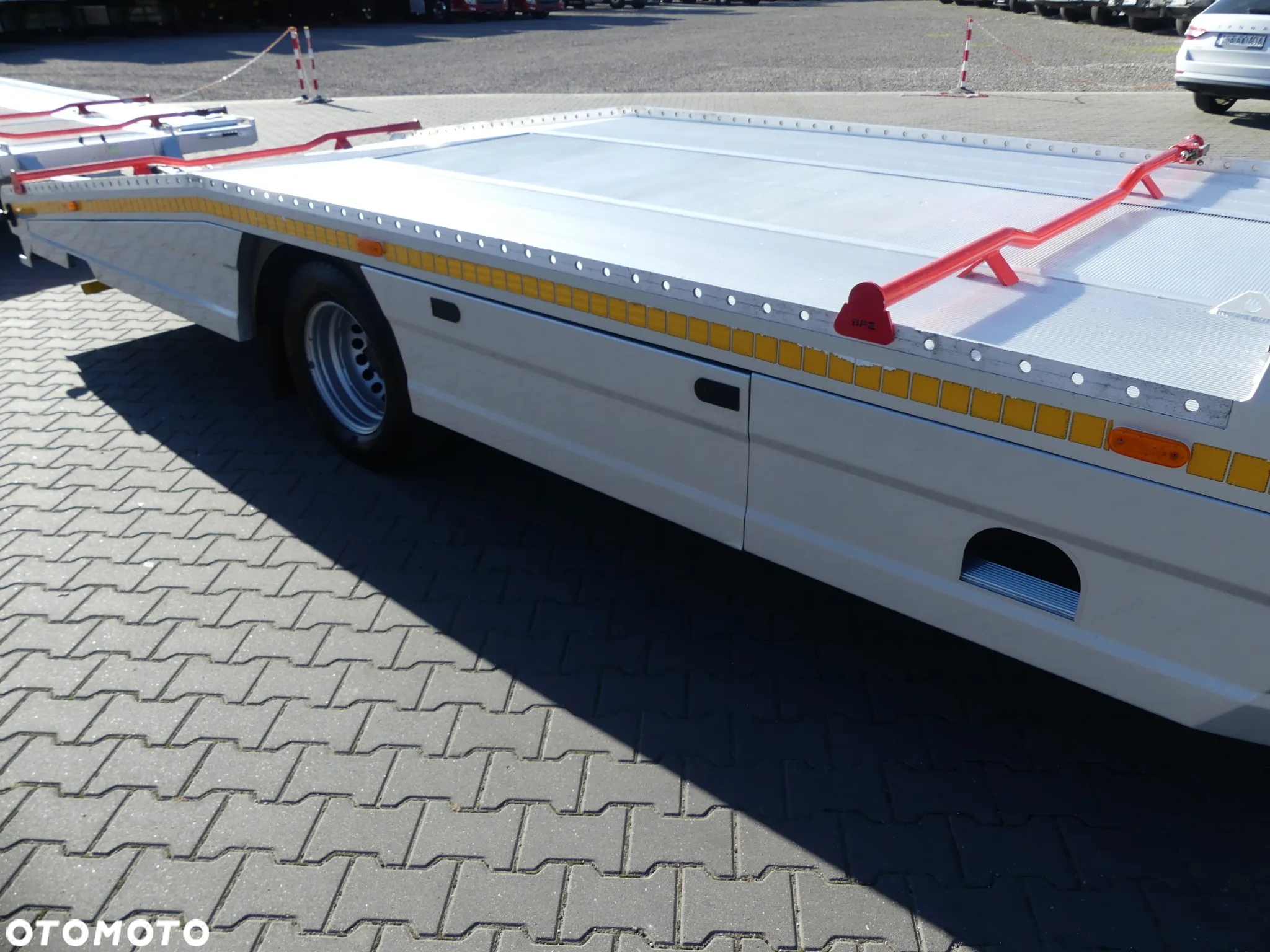 Mercedes-Benz SPRINTER 519 / LAWETA BFZ / ZESTAW / WCIĄGARKA / SUPER STAN / - 12