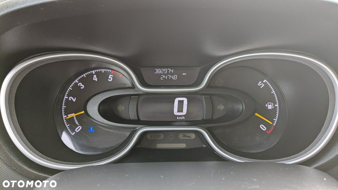 Opel Vivaro - 15