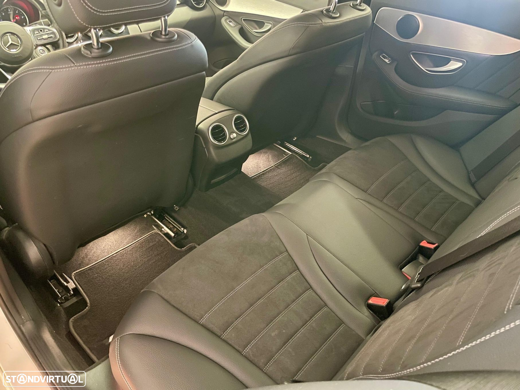 Mercedes-Benz C 300 de AMG Line - 27