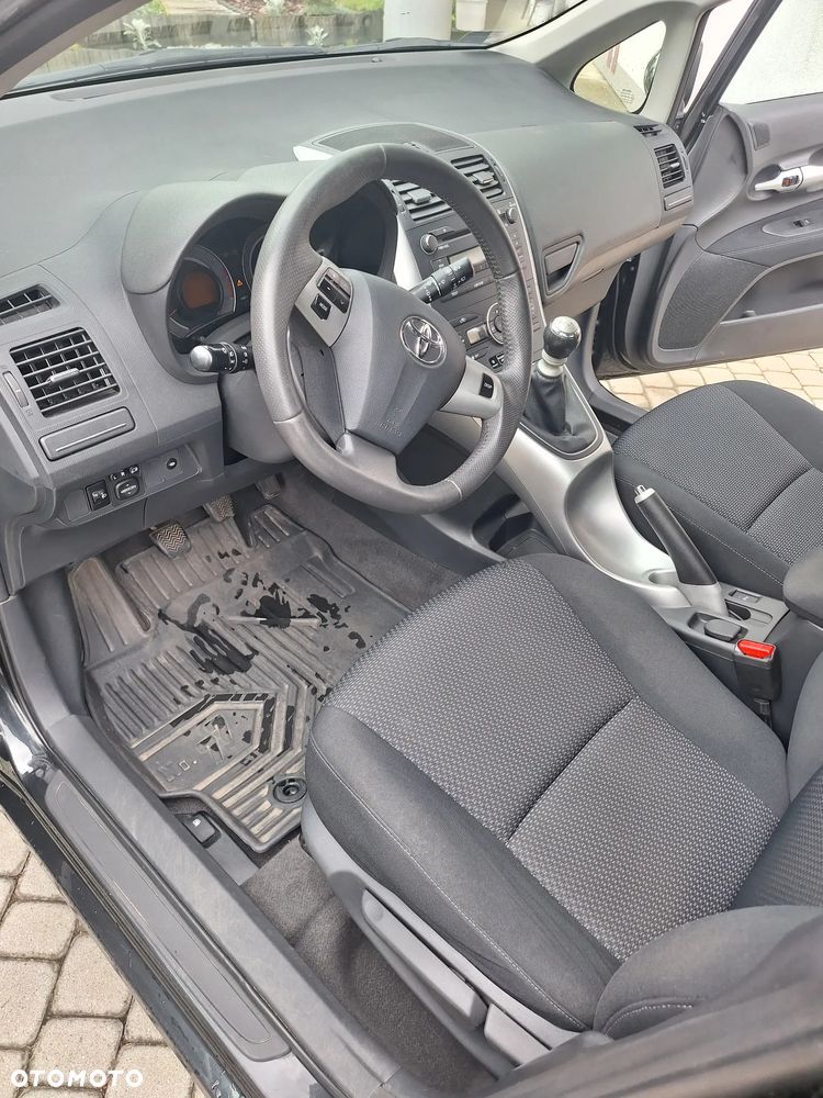 Toyota Auris 1.6 Prestige - 8