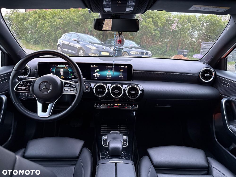 Mercedes-Benz Klasa A 200 7G-DCT Edition 19 - 14