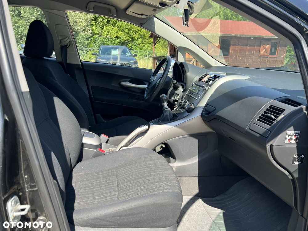 Toyota Auris - 8