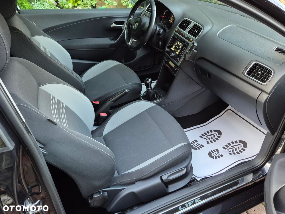 Volkswagen Polo 1.2 Life - 36