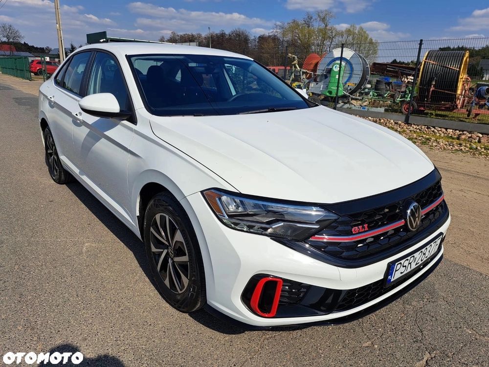 Volkswagen Jetta - 6