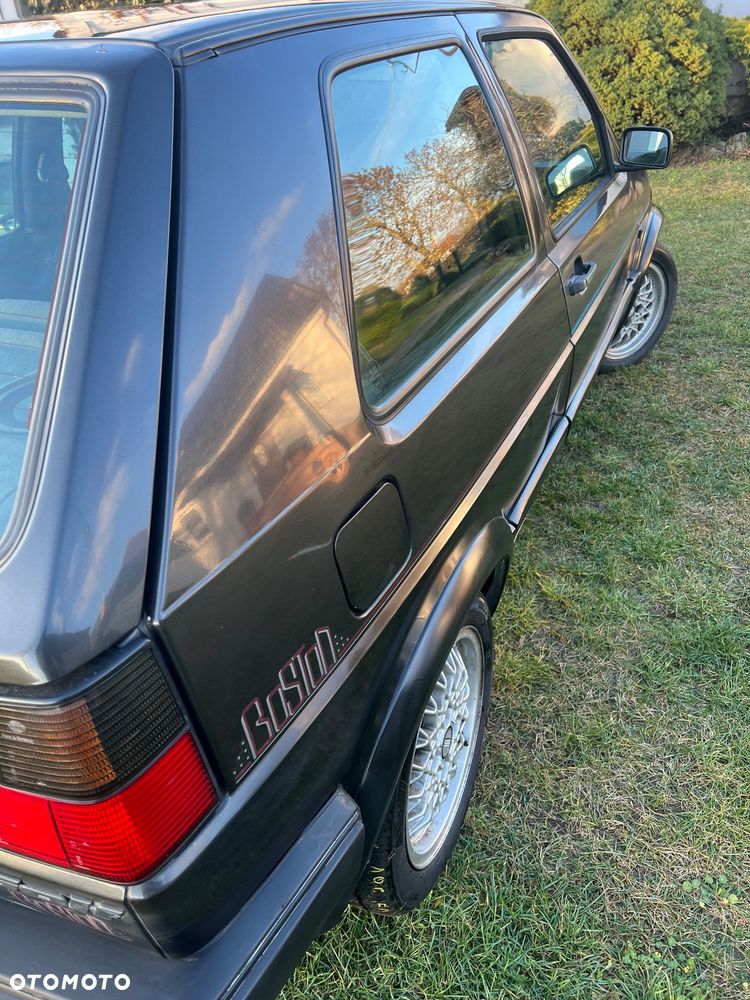Volkswagen Golf - 6