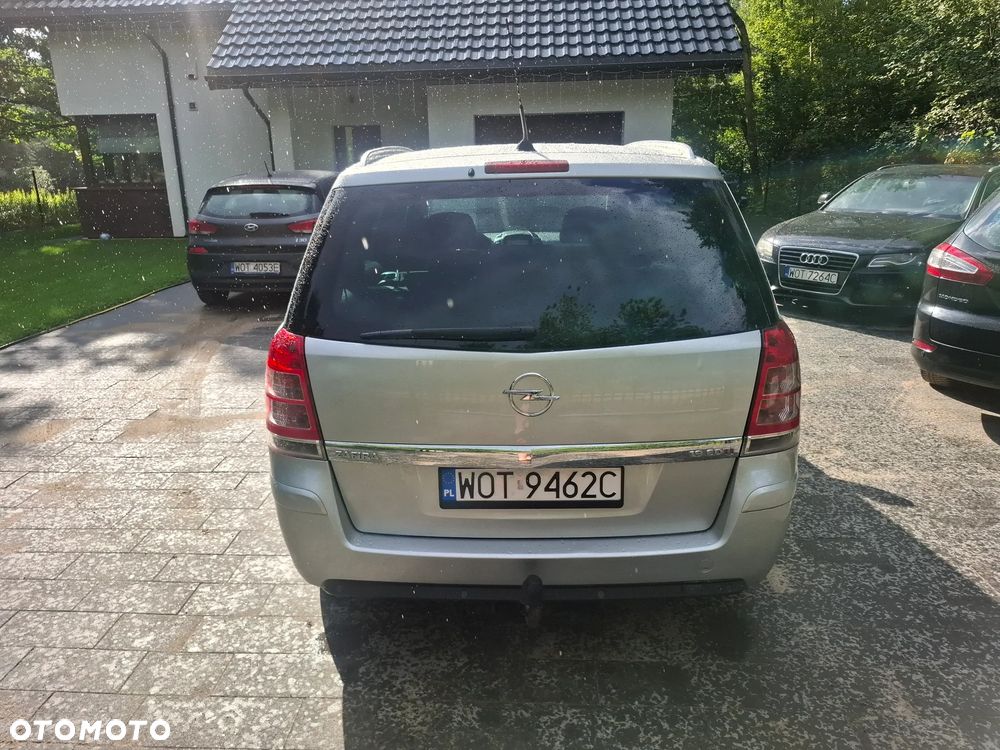 Opel Zafira 1.9 CDTI Cosmo - 4