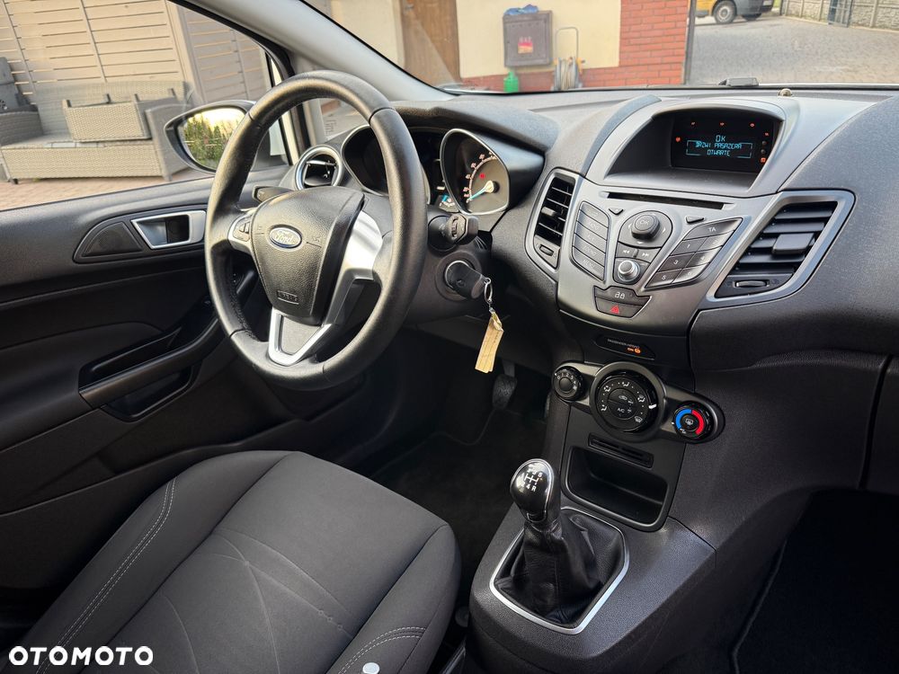 Ford Fiesta - 22