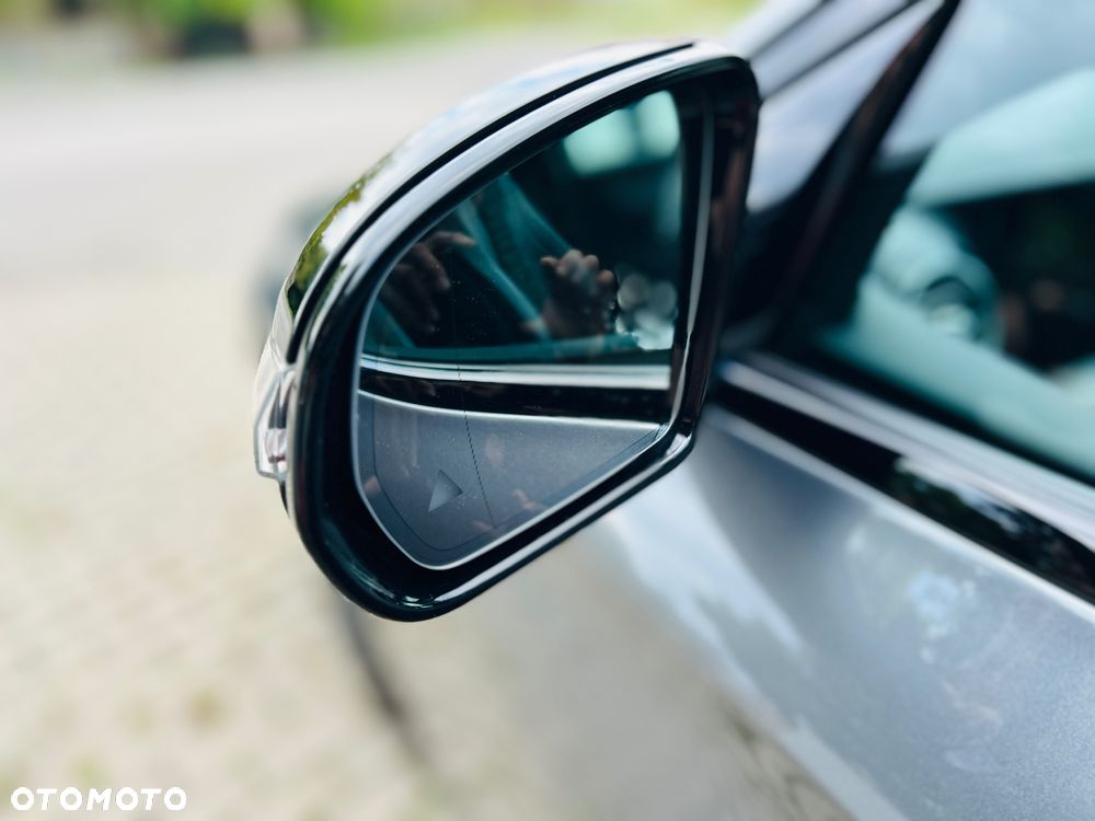 Mercedes-Benz Klasa E 220 d T 9G-TRONIC AMG Line - 37