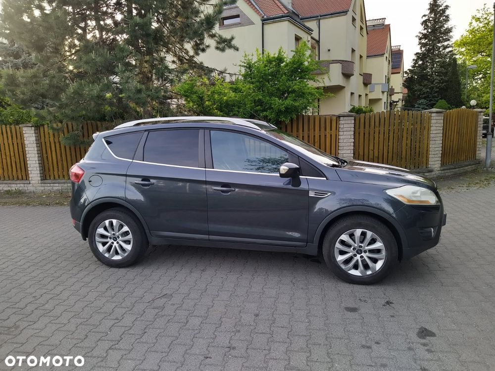 Ford Kuga 2.0 TDCi 2x4 Titanium - 2