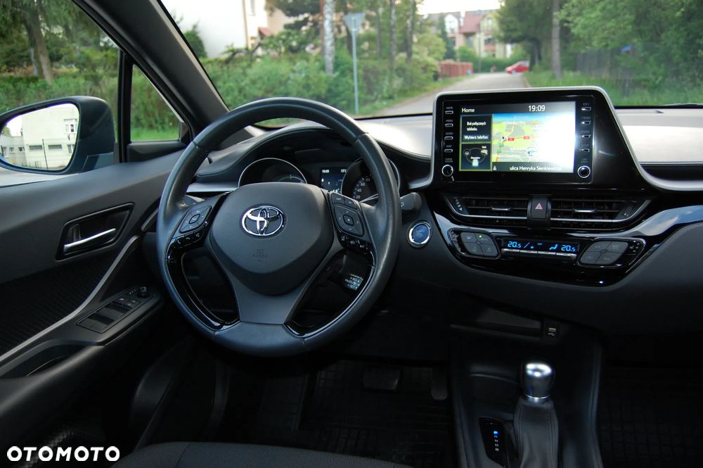 Toyota C-HR 1.8 Hybrid Dynamic - 32