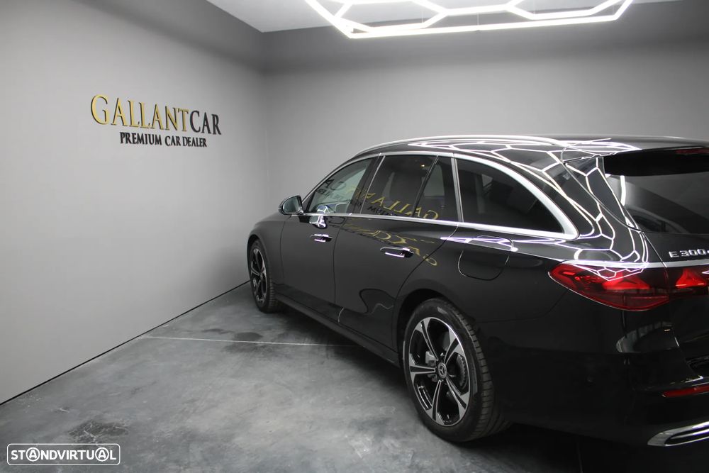 Mercedes-Benz E 300 e Exclusive Line - 20