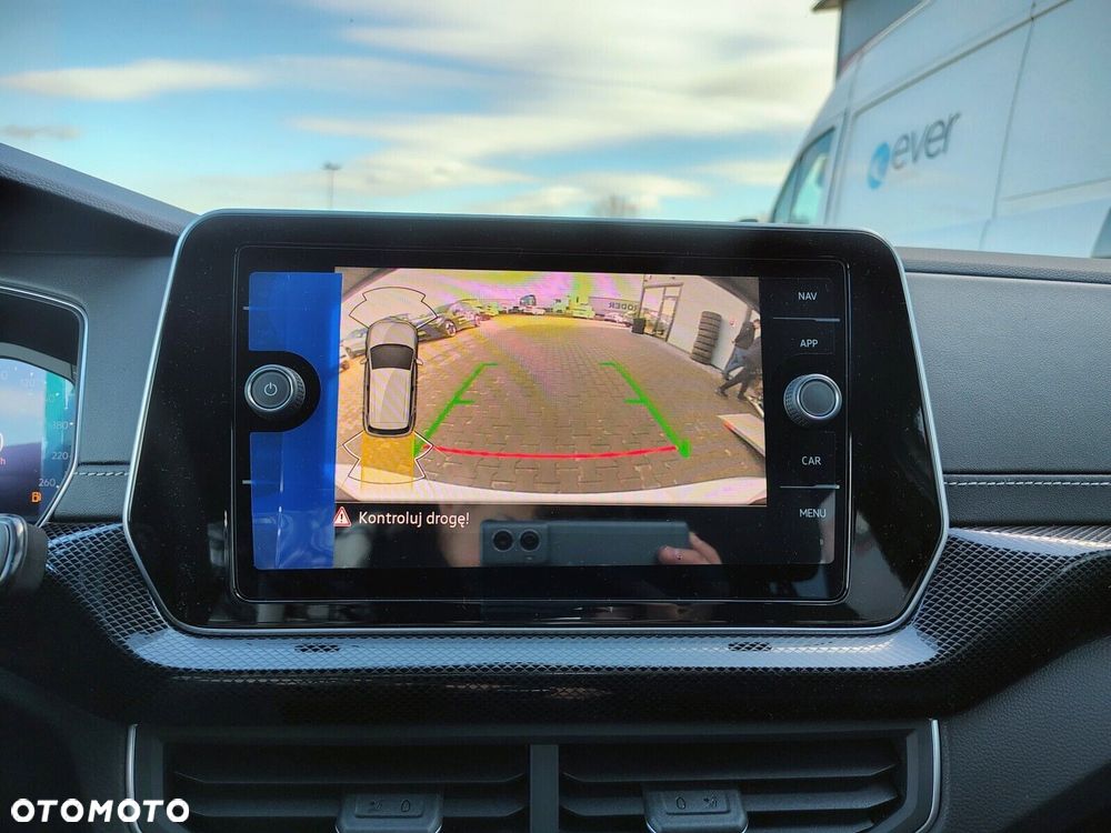 Volkswagen T-Cross 1.0 TSI R-Line Plus DSG - 22