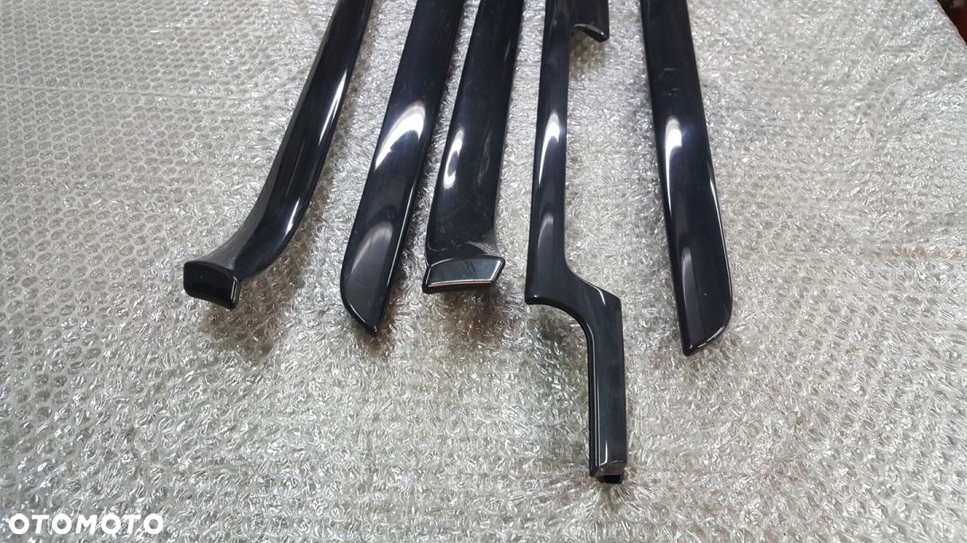 DEKORY LISTWY LISTWA DRZWI 8E0867410 /420/ 409 G - 4