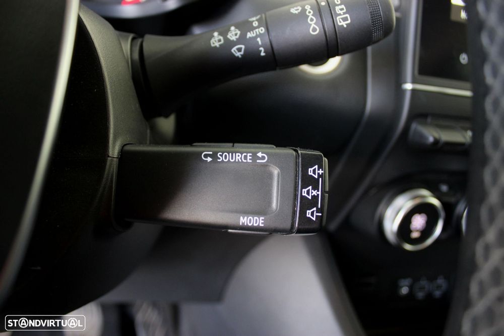 Renault Captur 1.0 TCe Exclusive - 18