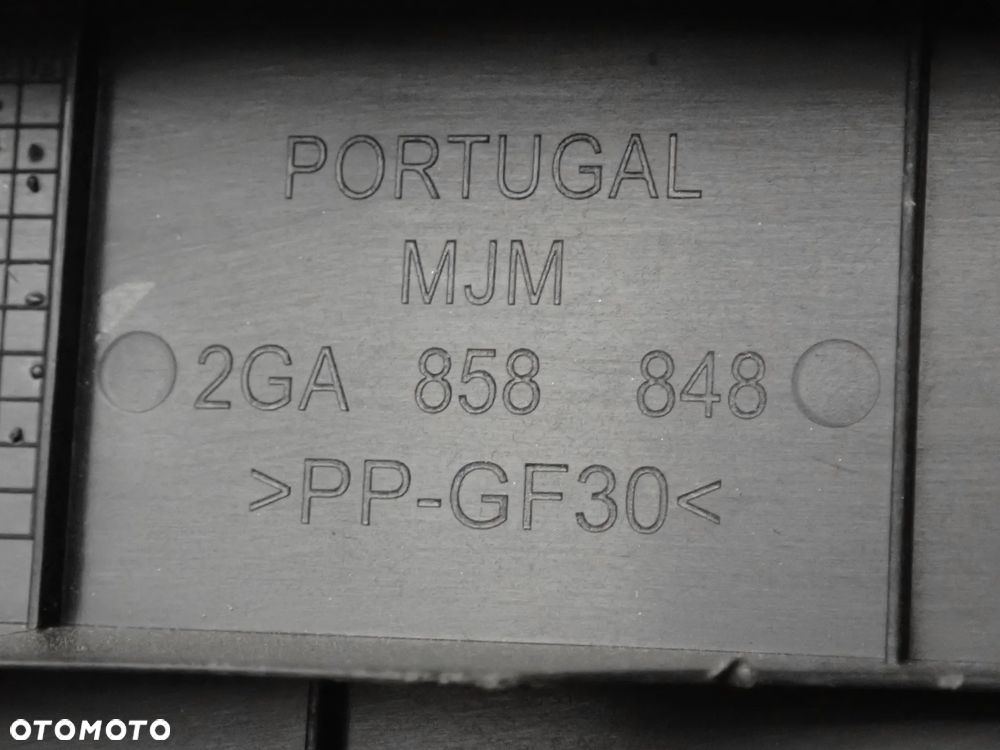 ZASLEPKA FOTELA VW TOURAN III  5TA  - 1123729XX, 1123728XX, 5H0887233B, 5TA885318, 5TA885317, 5E3887233A, 5G0887233C, 2GA858848, 2GA858847, 5TA883391B, 5TA883392B, 5TA885779, 5TA885750, 5Q0886193, 10A886197A, 2GA886197, 5TA885749, 5TA867464, 5TA867574, 5G0887187, 575887187, 575887233, 11A886197, 9918018344LH, 9918018345RH 40 ZŁ - 12