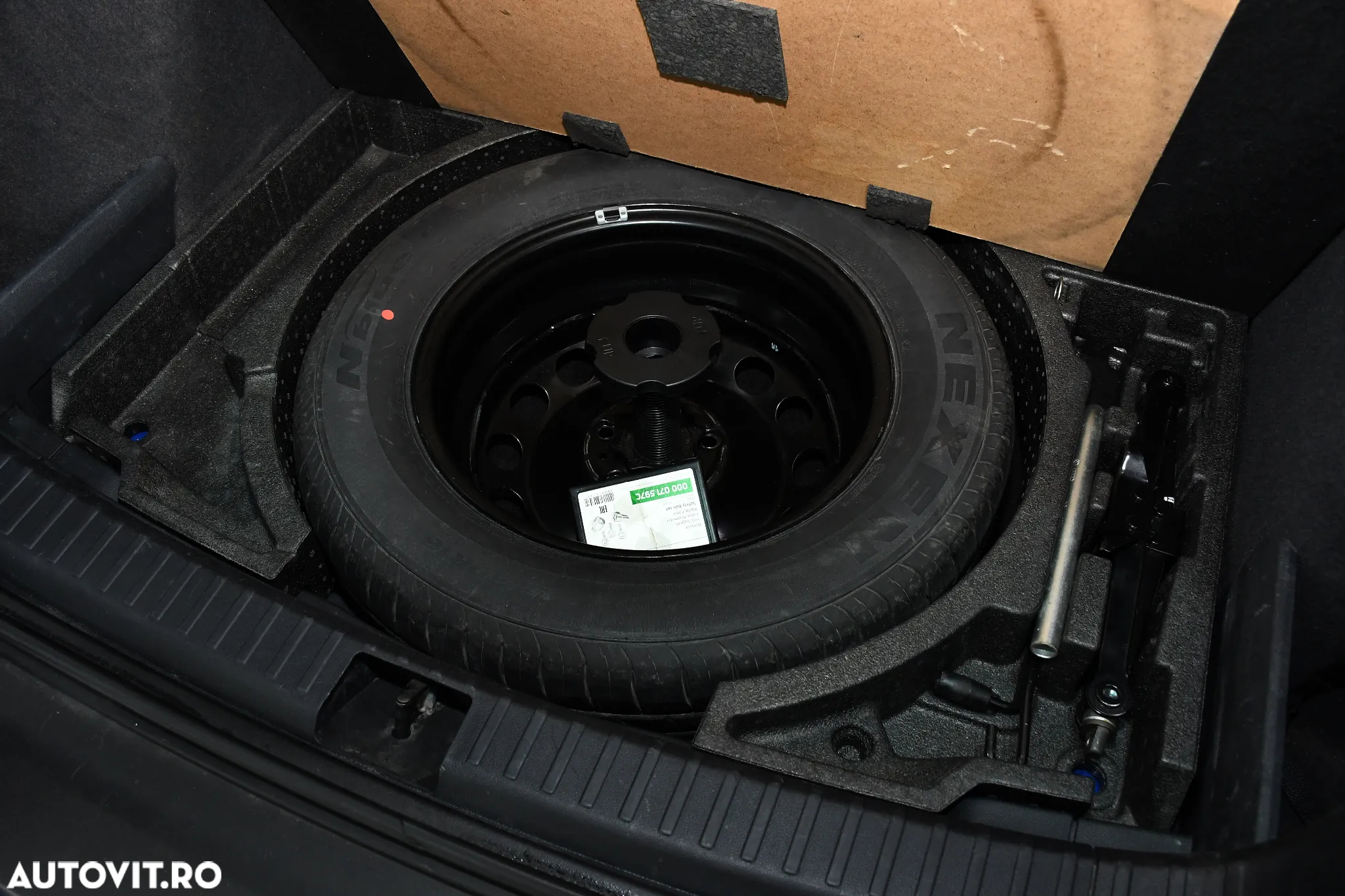 Skoda Karoq 1.6 TDI DSG Style - 32