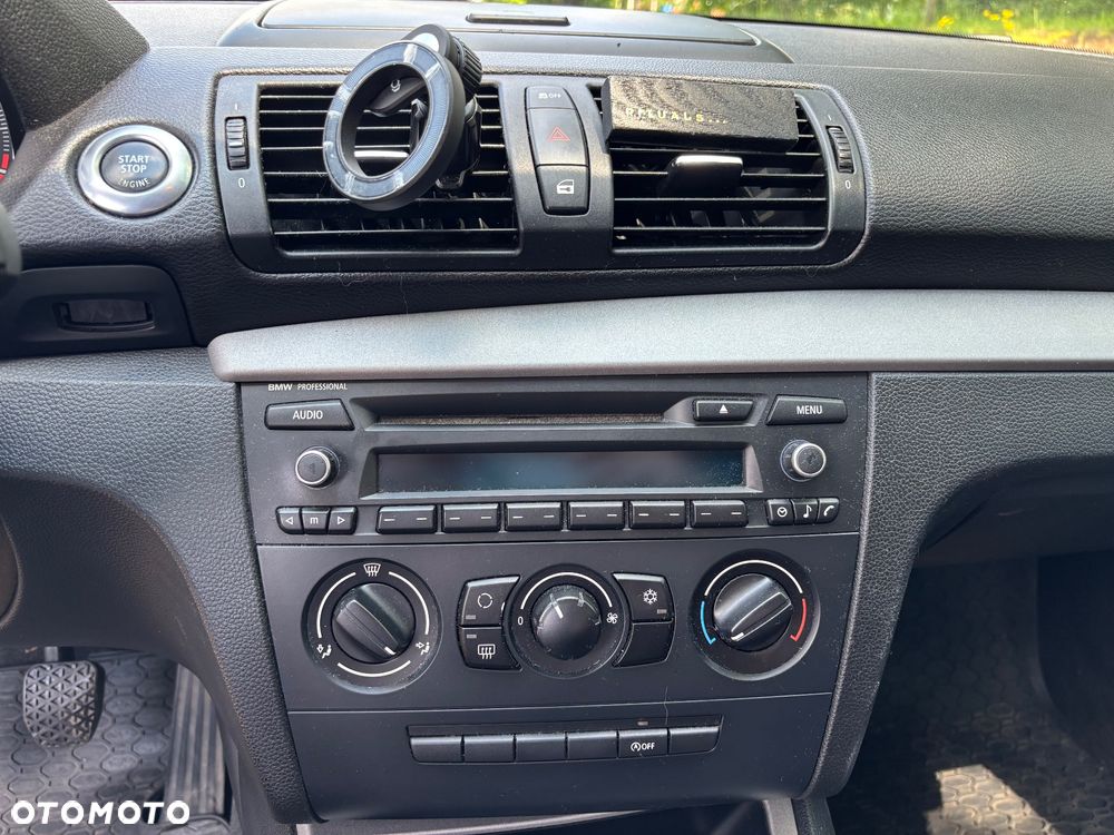 BMW Seria 1 118d - 15