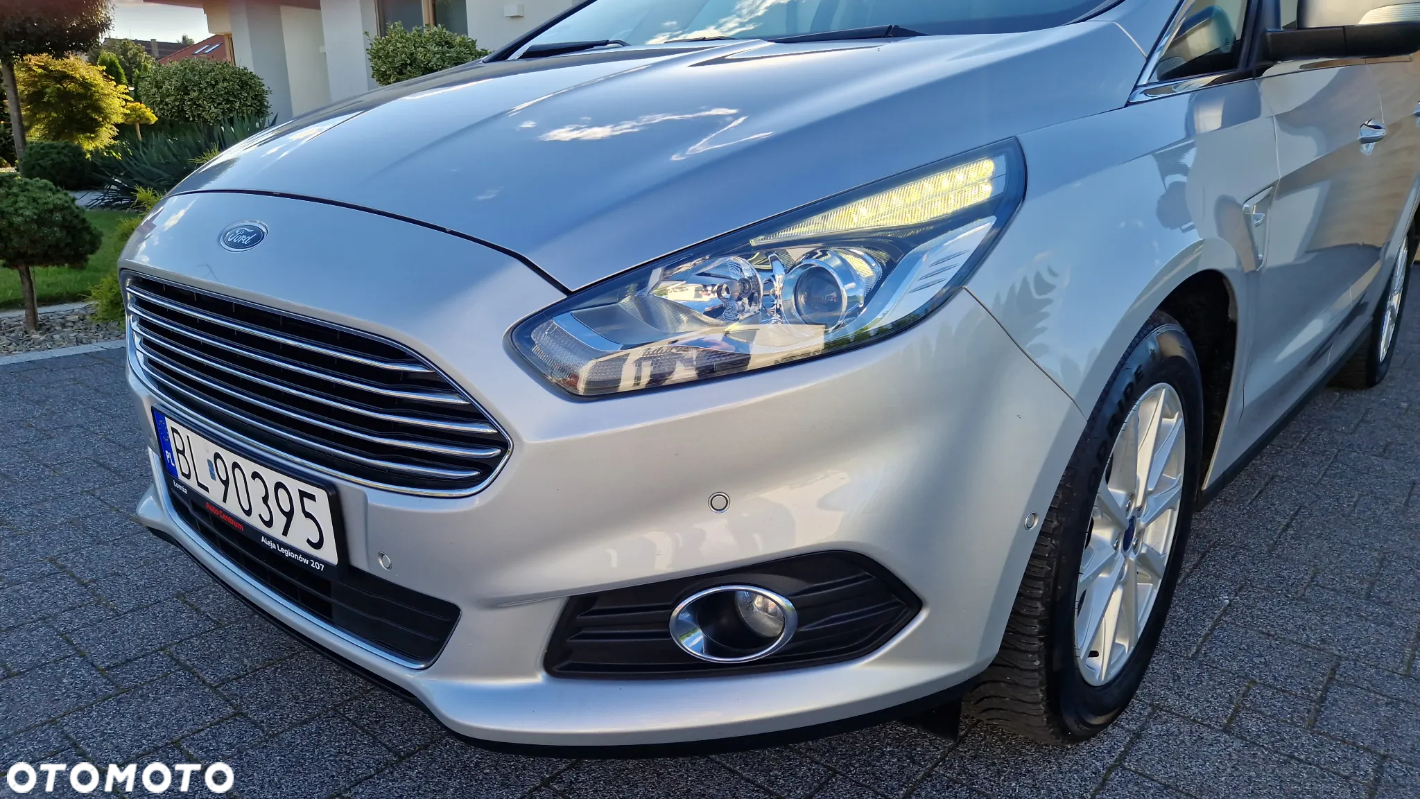 Ford S-Max 2.0 TDCi Titanium PowerShift - 32