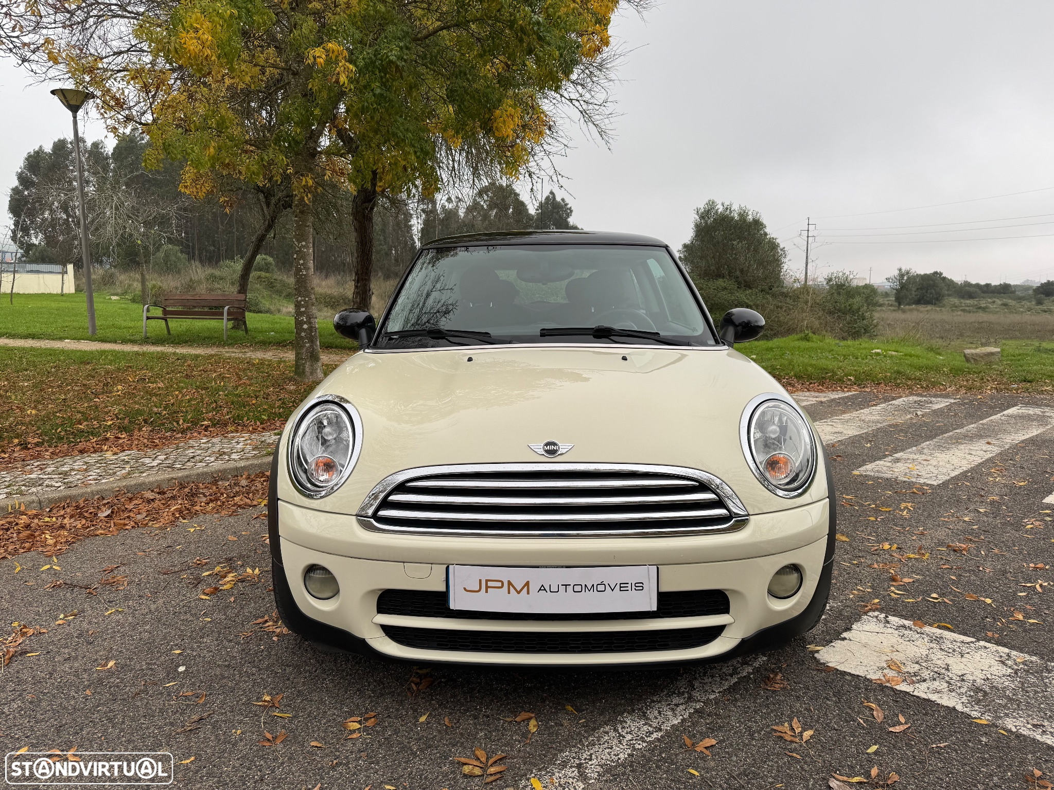 MINI 3 Portas Cooper D - 2
