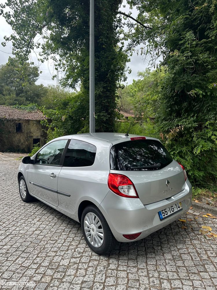 Renault Clio 1.2 16V Dynamique S - 5