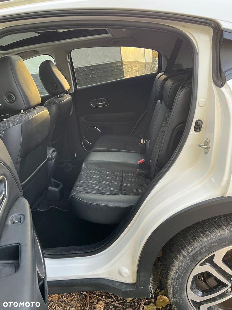 Honda HR-V 1.5 i-VTEC CVT Executive - 8