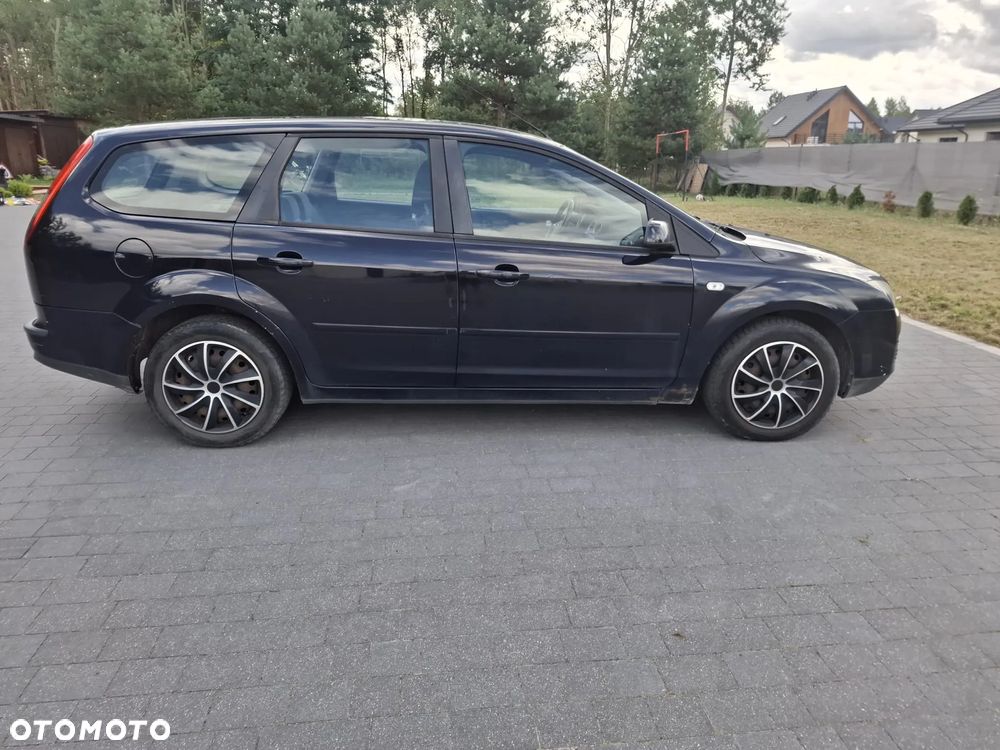 Ford Focus 1.8 TDCi Ambiente - 6