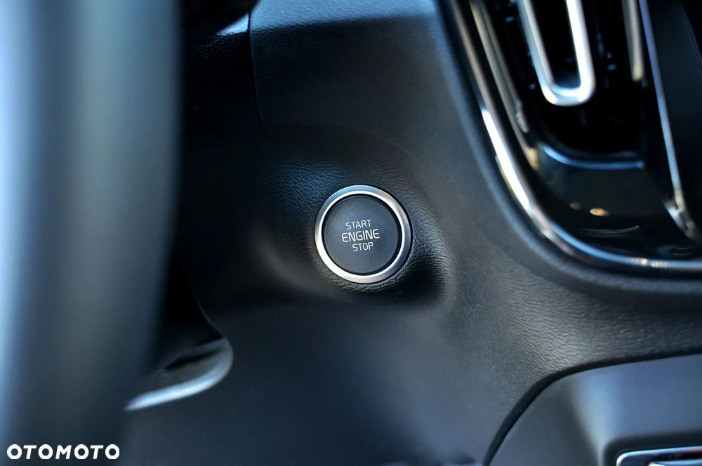 Volvo XC 40 T3 Inscription - 33