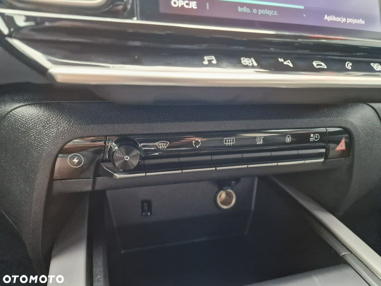 Citroën C5 Aircross Hybrid 225 e.EAT8 FEEL PACK - 30