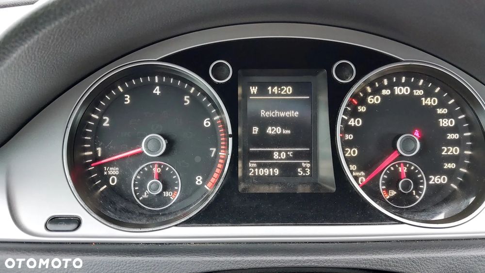 Volkswagen Passat 1.4 TSI BlueMotion Technology Highline - 23