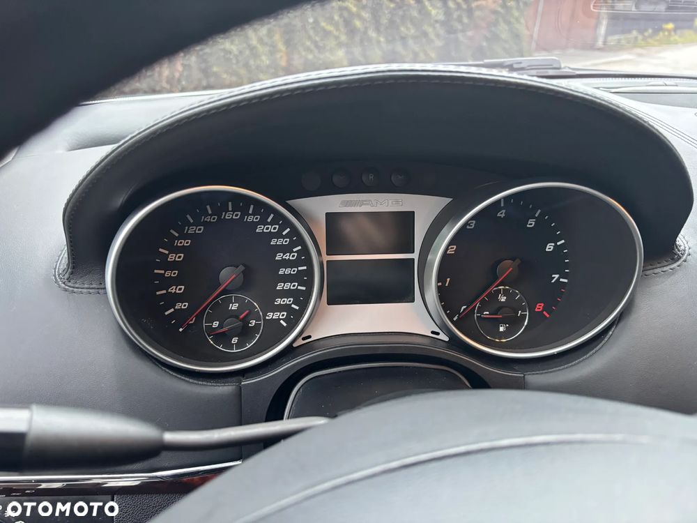 Mercedes-Benz ML 63 AMG 4-Matic - 15