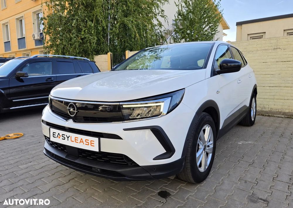Opel Grandland X 1.2 Turbo START/STOP AT8 Business Edition - 1