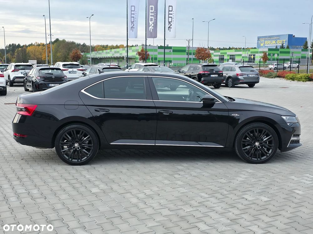 Skoda Superb 2023 photo 5