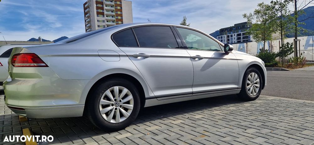 Volkswagen Passat - 2