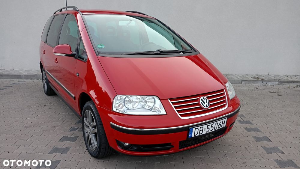 Volkswagen Sharan 1.8T Basis - 1