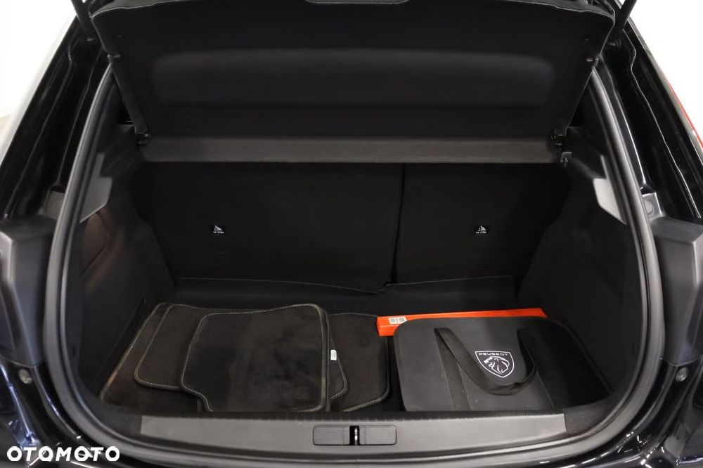 Peugeot 208 50kWh GT - 15