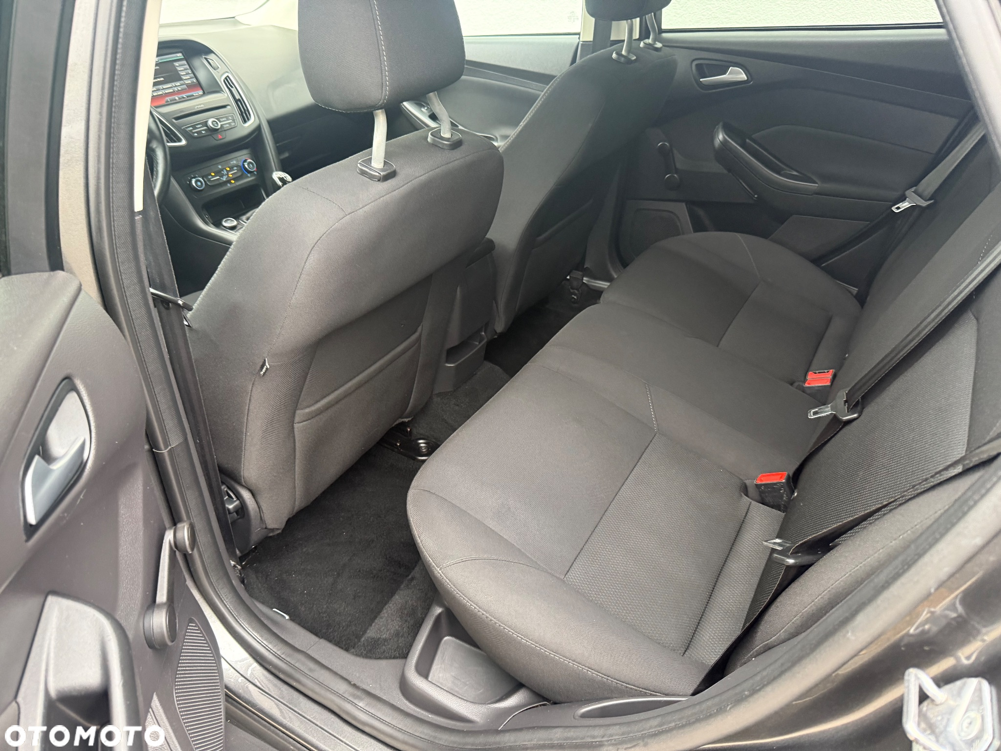 Ford Focus 1.5 EcoBlue Active Business - 15