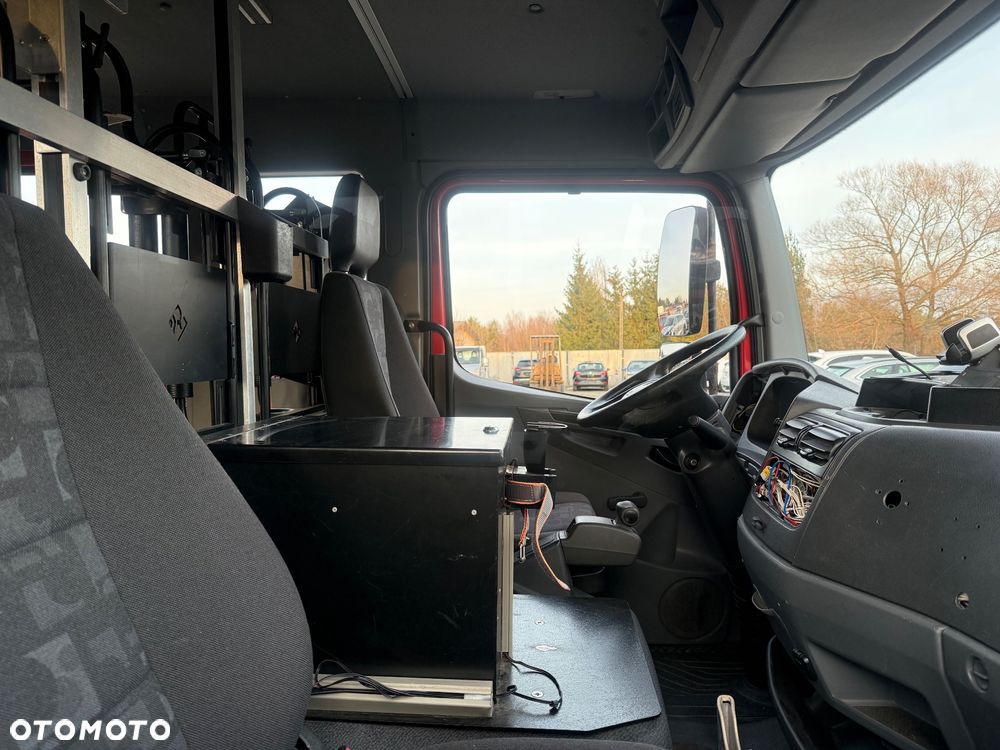 Mercedes-Benz ATEGO 818 4x2 - 33