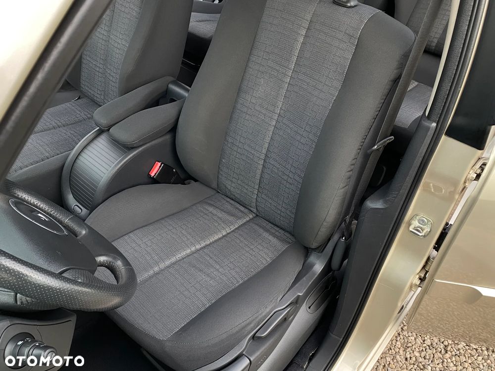 Renault Scenic 1.6 16V Expression - 33