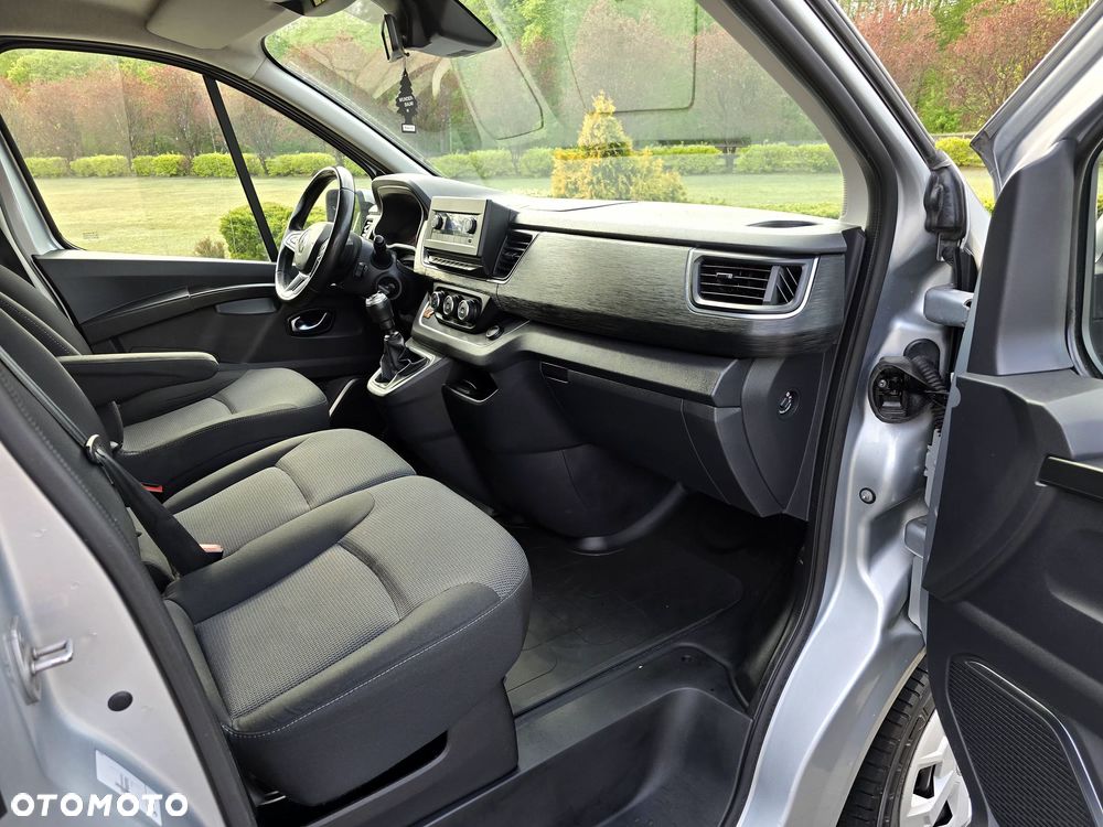 Renault Trafic - 8